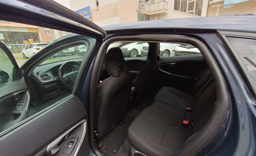 Volvo V40 1.6 D2 Diesel 2014 *Full Extra*Προσφορά*