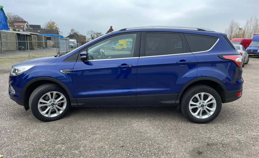 Ford Kuga 1.5 Diesel 2018 Titanium *Panorama* Full Extra