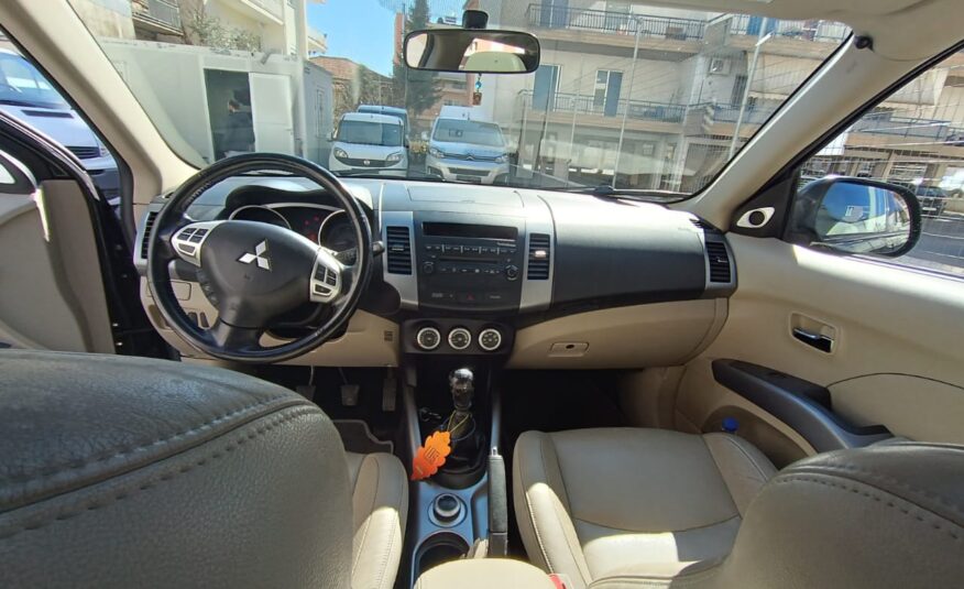 Mitsubishi Outlander 2.0 Diesel *7θέσιο* 4X4 Full Extra 1ο χέρι Ελληνικό 11/2008