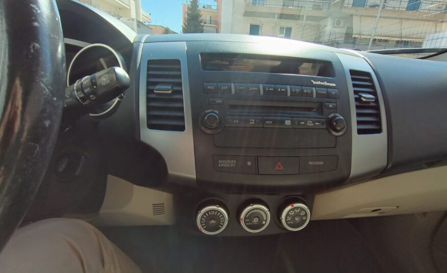 Mitsubishi Outlander 2.0 Diesel *7θέσιο* 4X4 Full Extra 1ο χέρι Ελληνικό 11/2008