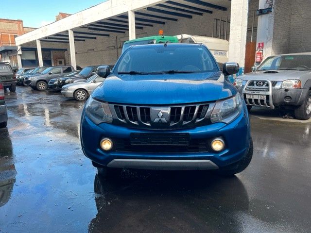 Mitsubishi L200 4πορτο Full Extra *180ps* 11/2018