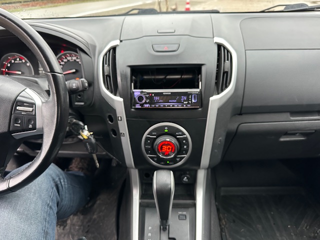 2Χ Isuzu Dmax 2019 *Aυτόματο* Full Extra 1μιση καμπίνα*Προσφορά