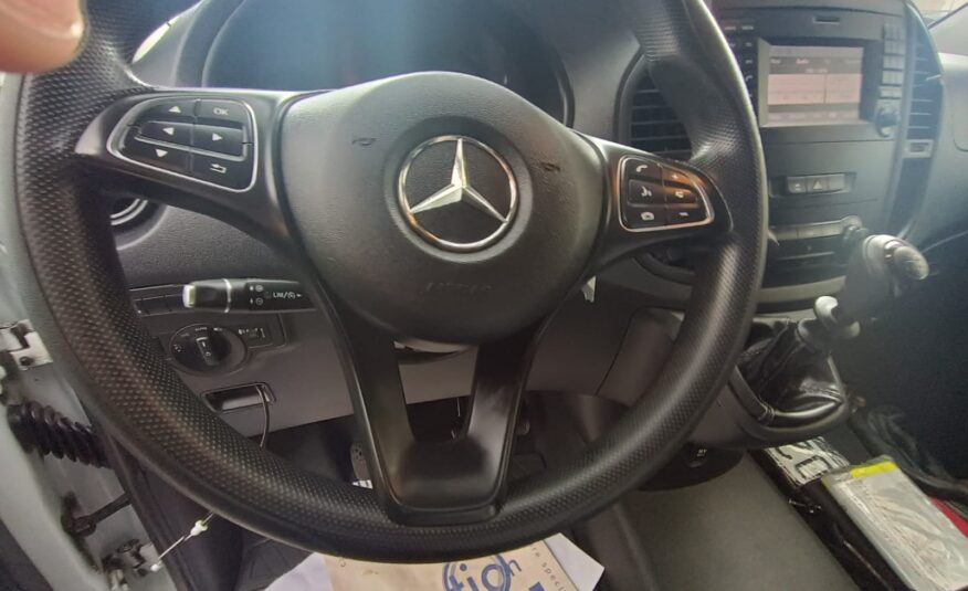 Mercedes-Benz Vito *Μακρύ*2018 114 D Full Extra Οθόνη Navi