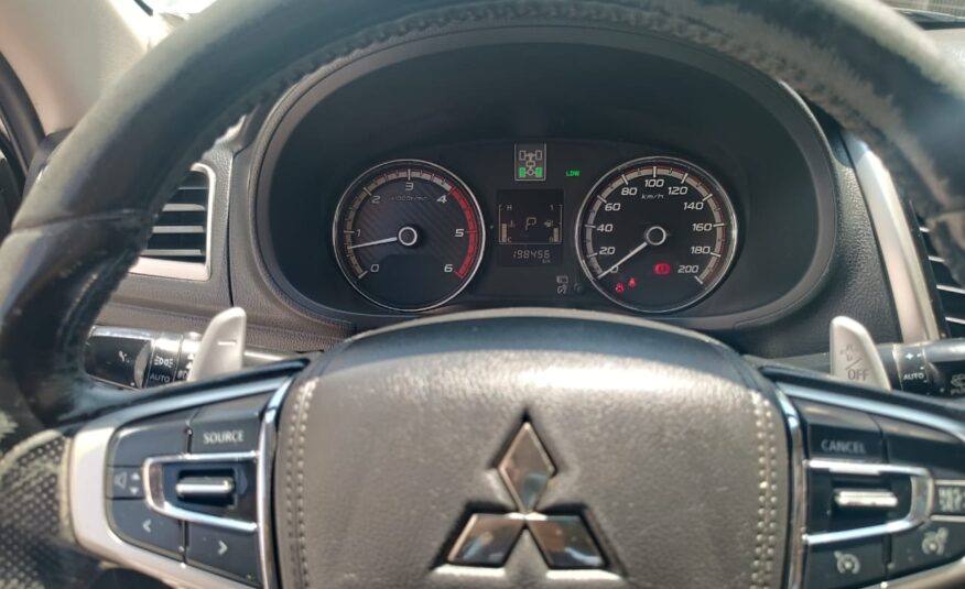 Mitsubishi L200*Αυτόματο*Triton*Full Extra* Δερμάτινα* Οθόνη*4πορτο